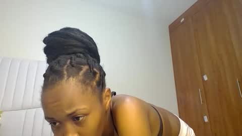 Snapshot of shanizz001 chatting on January 22, 2025, 10:15 pm shanizz online show from January 22, 2025, 10:15 pm