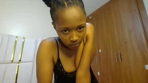 Snapshot of shanizz001 chatting on January 23, 2025, 8:25 am shanizz online show from January 23, 2025, 8:25 am