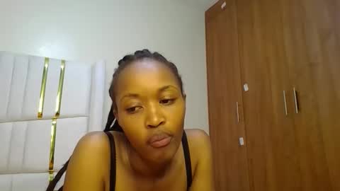 Snapshot of shanizz001 chatting on January 27, 2025, 1:26 am shanizz online show from January 27, 2025, 1:26 am