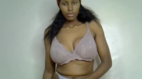 shanizz online show from October 13, 2025, 1:55 pm