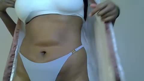 shanizz online show from November 14, 2025, 4:00 am