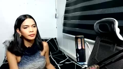 shanleehotcreammy online show from July 20, 2026, 4:42 pm