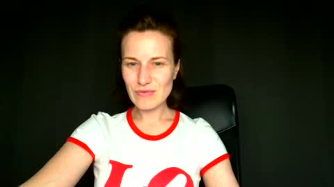 Snapshot of shannen_sweet chatting on June 2, 2026, 11:34 am Shannen online show from June 2, 2026, 11:34 am