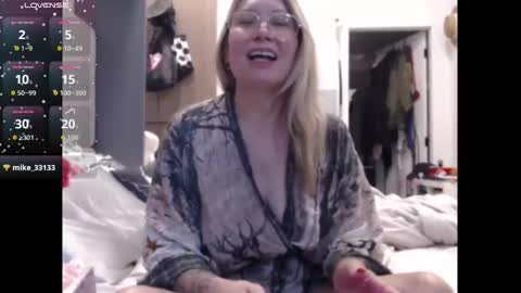 Shannon07 online show from November 3, 2025, 6:53 pm