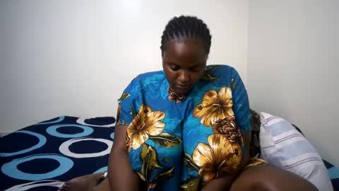 shanny_123 online show from July 6, 2026, 12:13 pm