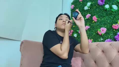 Snapshot of shanon_marel chatting on September 21, 2025, 12:07 pm SHANON online show from September 21, 2025, 12:07 pm