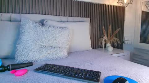 SHANON online show from March 16, 2026, 7:07 pm