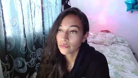 shantal_d01 online show from September 30, 2025, 7:19 pm