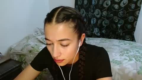 shantal_d03 online show from February 5, 2025, 1:58 am