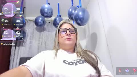 Snapshot of shantal_smith9 chatting on November 22, 2025, 2:43 am S H A N T A L S M I T H online show from November 22, 2025, 2:43 am