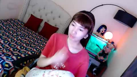 SHANTA FOX  s online show from October 24, 2025, 2:19 am