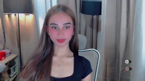Snapshot of shantallfuckdoll chatting on June 18, 2026, 11:47 am shantallfuckdoll online show from June 18, 2026, 11:47 am