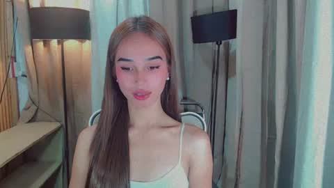 Snapshot of shantallfuckdoll chatting on June 19, 2026, 9:46 am shantallfuckdoll online show from June 19, 2026, 9:46 am