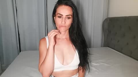 shantal online show from March 3, 2025, 1:10 am