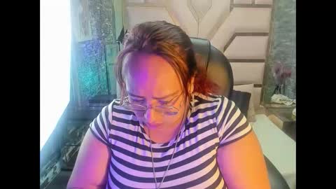Snapshot of shara_oz chatting on March 2, 2026, 8:21 am Shara Oz online show from March 2, 2026, 8:21 am