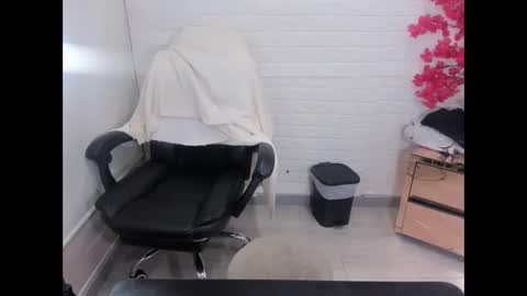 Shara Oz online show from April 10, 2026, 3:12 am