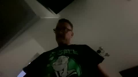 Snapshot of sharksboy16 chatting on September 27, 2025, 5:34 am Sharksboy online show from September 27, 2025, 5:34 am