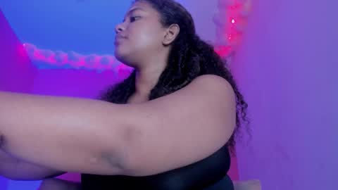 Sharlot online show from November 5, 2025, 12:16 pm