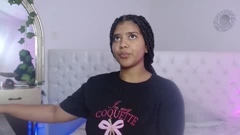 Sharlot online show from January 7, 2026, 12:18 pm