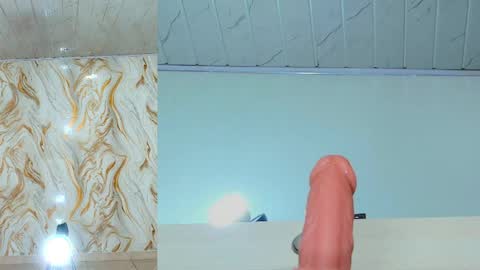 Snapshot of sharlotte_sexx chatting on May 26, 2026, 3:35 am S online show from May 26, 2026, 3:35 am