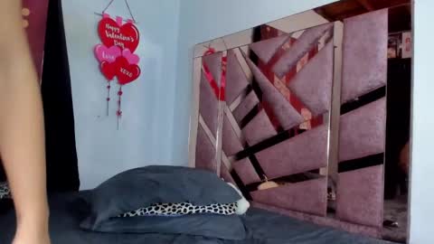 SHARONDELUXE online show from March 12, 2025, 4:51 am