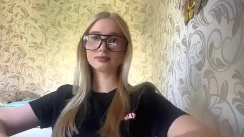 Anita online show from May 18, 2026, 6:41 am