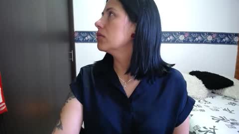 Snapshot of sharoon__cherry_ chatting on October 22, 2025, 11:54 am sharon online show from October 22, 2025, 11:54 am