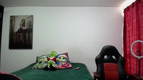 Snapshot of sharoon__cherry_ chatting on December 4, 2025, 3:10 pm sharon online show from December 4, 2025, 3:10 pm