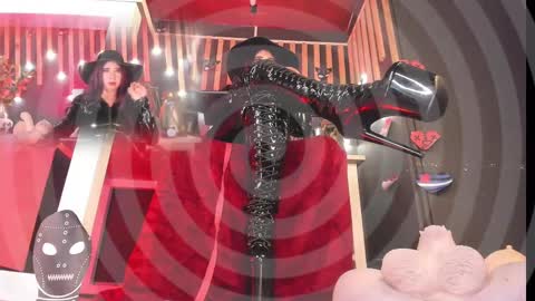 Snapshot of sharoon_gold chatting on February 22, 2025, 2:17 am Your mistress Sharon online show from February 22, 2025, 2:17 am