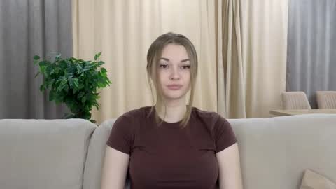 Miroslava online show from September 9, 2025, 4:34 am