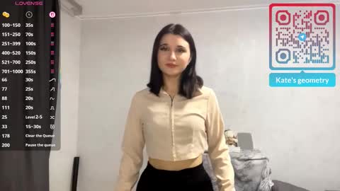 May online show from November 14, 2025, 3:00 pm