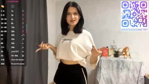 May online show from November 29, 2025, 3:37 pm