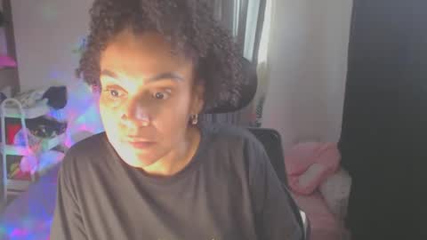Shayna online show from February 21, 2025, 8:27 pm