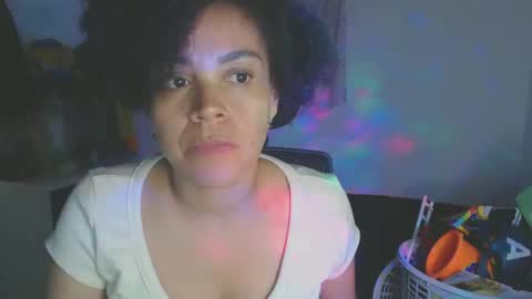 Shayna online show from September 30, 2025, 2:16 am