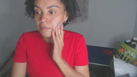 Shayna online show from December 21, 2025, 2:19 am