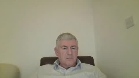 she52 online show from December 4, 2025, 5:32 pm