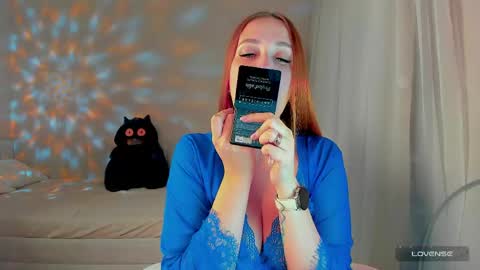 she_wolf1 online show from April 15, 2026, 9:04 pm