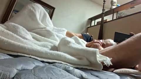 shebesuckn512405 online show from December 19, 2025, 2:57 pm