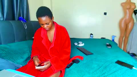 shee13 online show from January 17, 2026, 10:57 pm