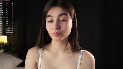 Tessa online show from March 4, 2026, 3:12 am