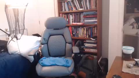 sheepishlion online show from October 23, 2025, 3:06 am