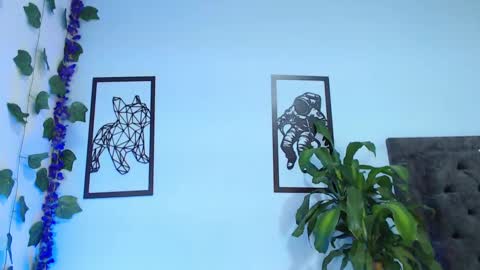 SHEILA  online show from March 12, 2025, 7:06 pm