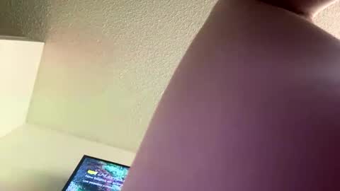 Snapshot of shelbsss17 chatting on April 7, 2026, 2:06 pm shelbsss17 online show from April 7, 2026, 2:06 pm