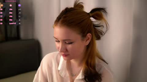 Snapshot of sheliamuyres chatting on May 14, 2026, 3:52 pm Lina online show from May 14, 2026, 3:52 pm