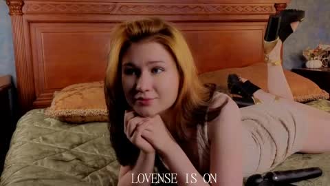 Snapshot of sheliamuyres chatting on May 17, 2026, 3:19 pm Lina online show from May 17, 2026, 3:19 pm
