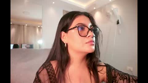 Snapshot of shell_1 chatting on July 15, 2026, 11:43 pm S H E L L online show from July 15, 2026, 11:43 pm