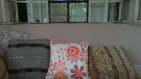 shellymadonna online show from February 8, 2026, 11:24 am