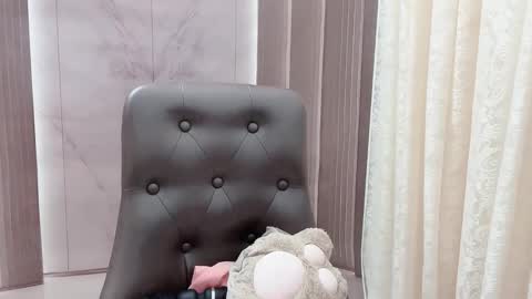 Shelly online show from March 29, 2026, 1:27 am