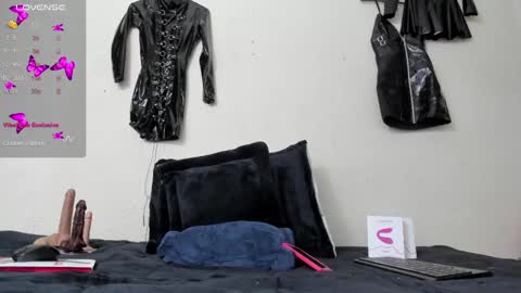  anyela7773 online show from February 13, 2025, 10:02 am