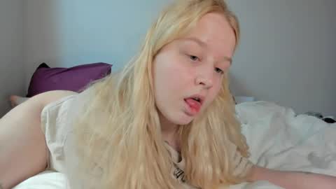 Snapshot of sherlystero chatting on May 19, 2026, 7:26 am sher online show from May 19, 2026, 7:26 am